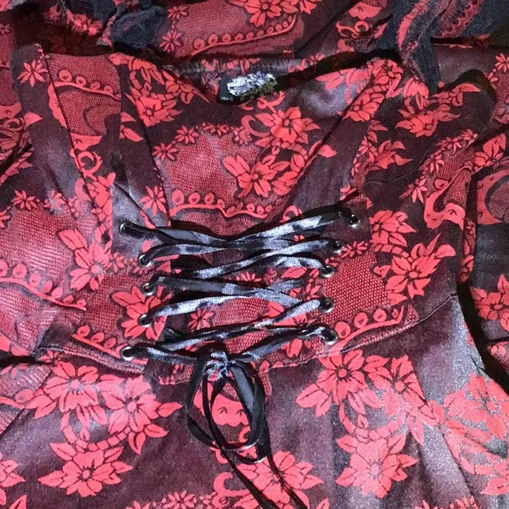 Queen of hearts! Red and black H&R dress! - Picture 2 of 12